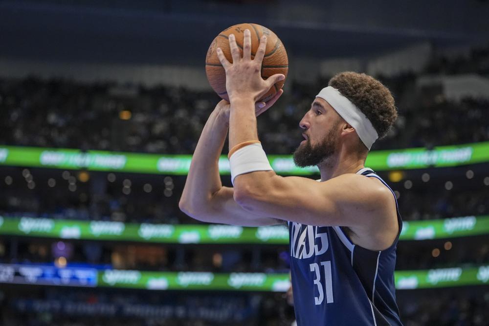 随着冬窗临 随着冬窗临